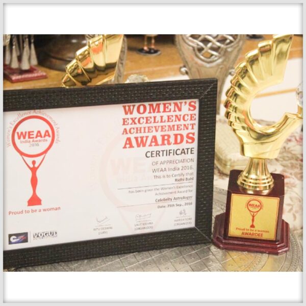 Ridhi Bahl - delhi astrologer, vastu services in india and abroad