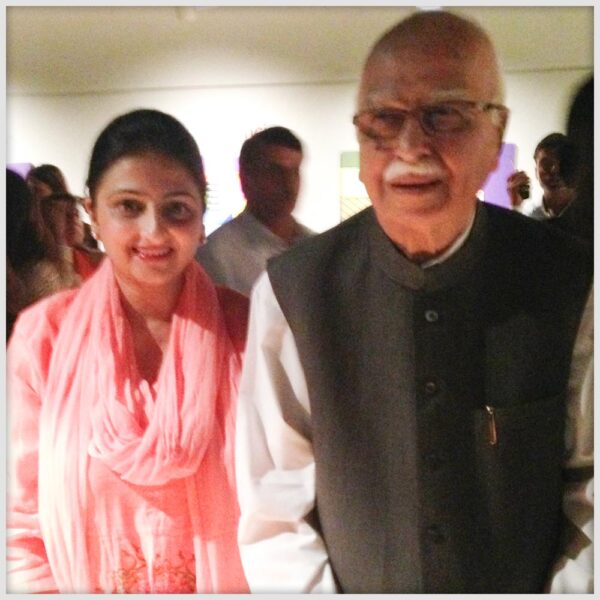 Ridhi Bahl - delhi astrologer, vastu services in india and abroad