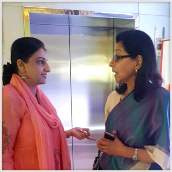 Ridhi Bahl - delhi astrologer, vastu services in india and abroad